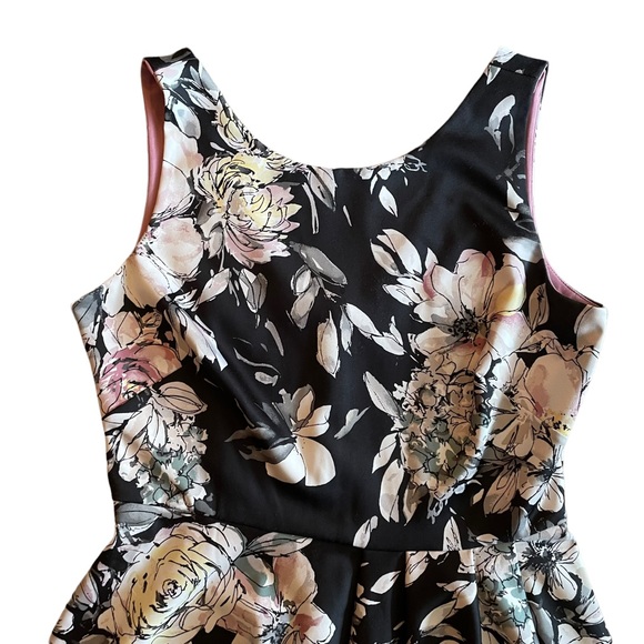 WHBM Floral Print Fit & Flare Sleeveless Scuba Knit Ruffle Hem Midi Dress Size 6 - Picture 3 of 9